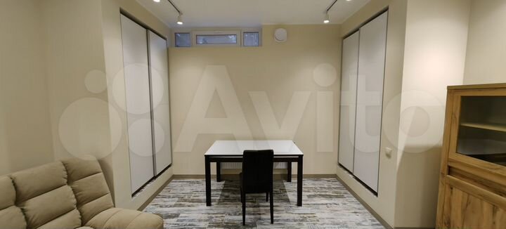 2-к. квартира, 80 м², 1/17 эт.