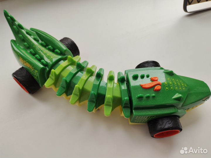 Машинка Hot wheels