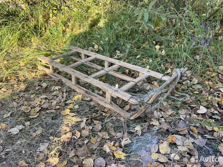 Сани старинные