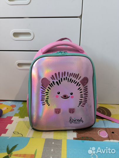 Отдам школьный рюкзак