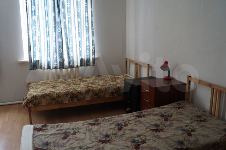 Комната 20 м² в 3-к., 2/2 эт.