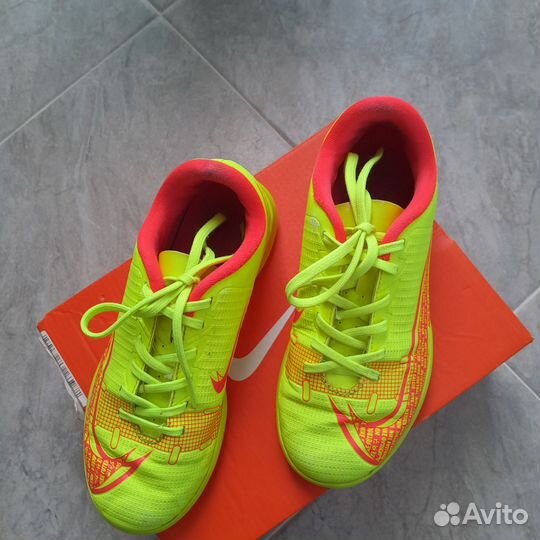 Футбольные бутсы 31 размер