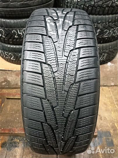 Kumho I'Zen KW31 235/55 R17 99R