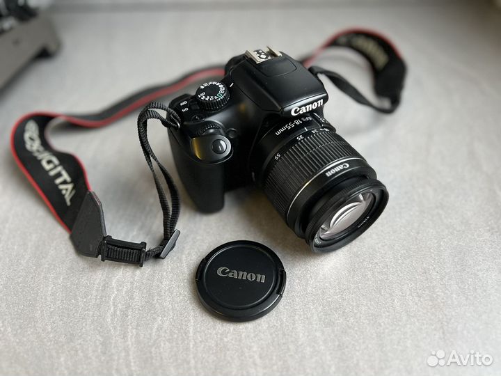 Фотоаппарат Canon EOS 1100D