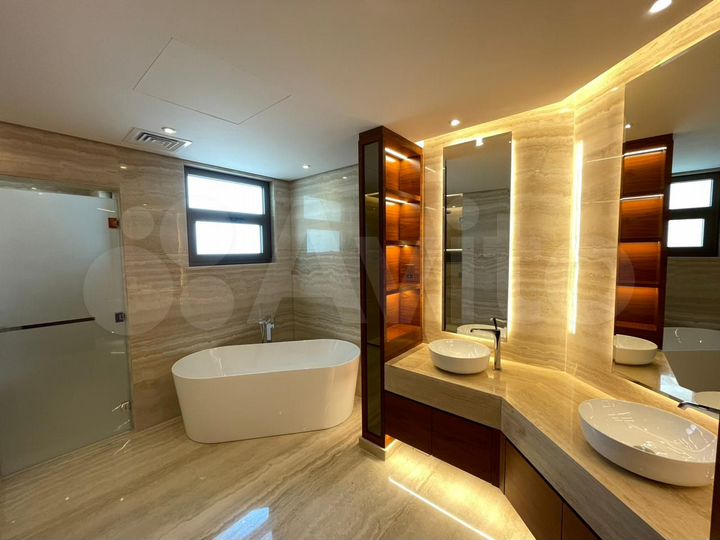 5-к. квартира, 7000 м² (ОАЭ)