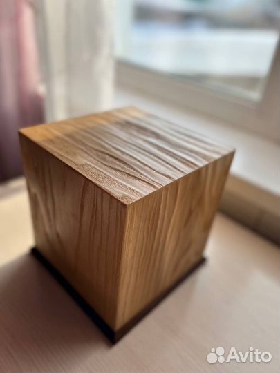 Светильник прикроватный