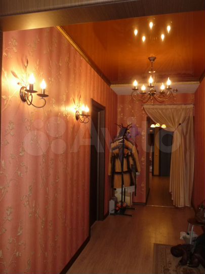 2-к. квартира, 61 м², 4/9 эт.