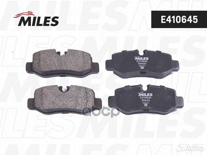 Колодки тормозные задние (Смесь Low-Metallic) M