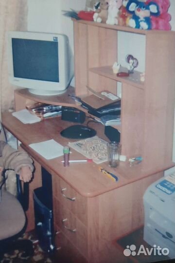 Компьютерный стол