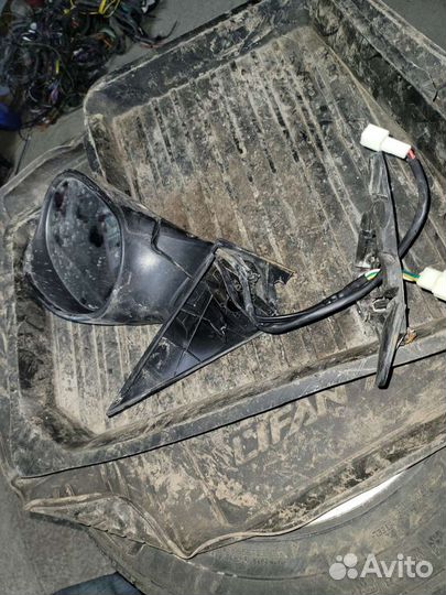 Боковое правое зеркало на лифан смайли