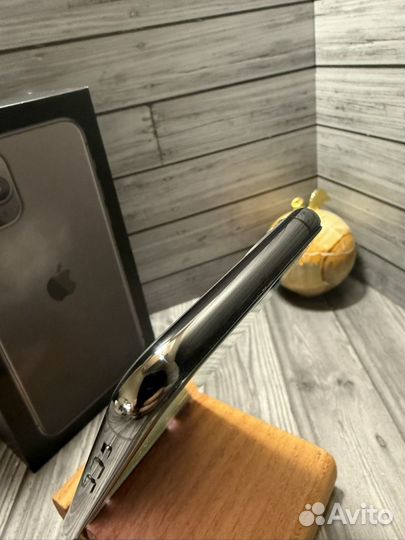 iPhone 11 Pro, 256 ГБ