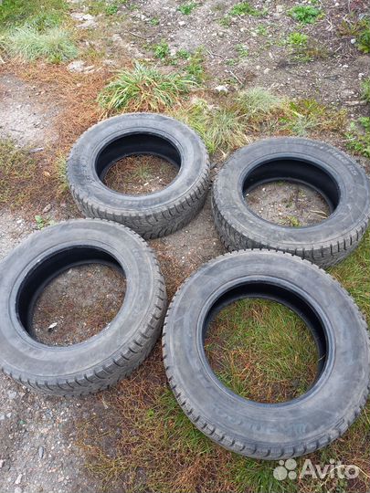 Hankook Winter I'Pike RS W419 215/65 R16