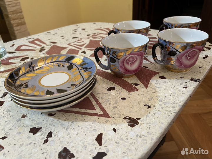 Набор столовой посуды на 4 персоны