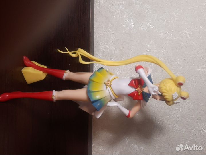 Фигурка Sailor moon хорошего качества без дефектов