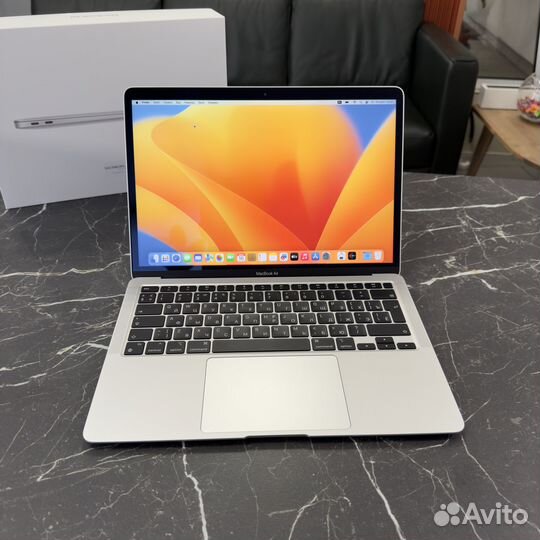 Apple MacBook Air 13 M1 (2020) 8/256gb Silver