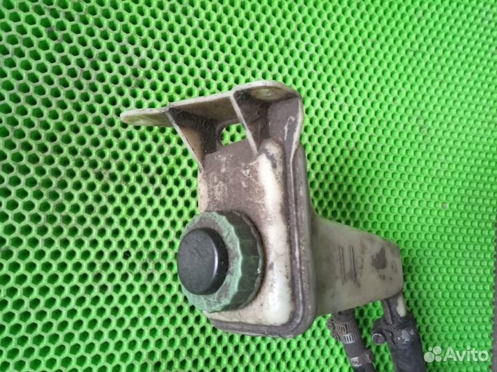 Бачок гура Audi A4 B5