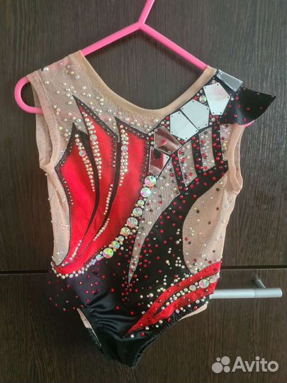 Купальник для художественной гимнастики 104