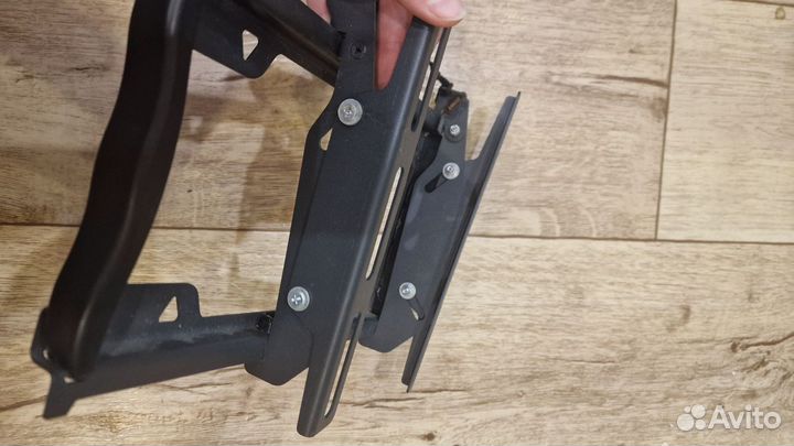 Кронштейн для телевизора