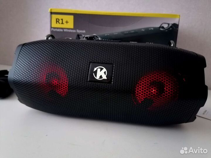 Блютуз колонка R1+ Super Bass