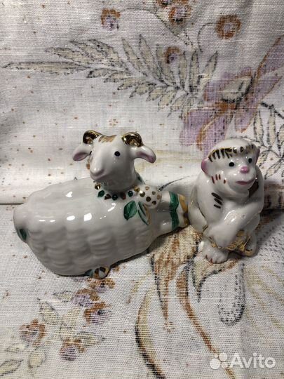 Фарфоровые статуэтки