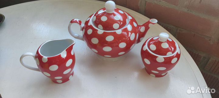 Чайный сервиз в Горошек