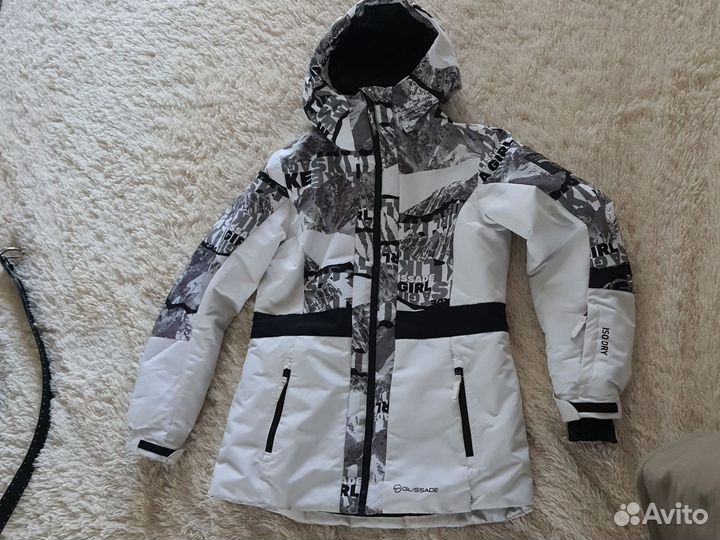 Куртка зимняя на девочку 146