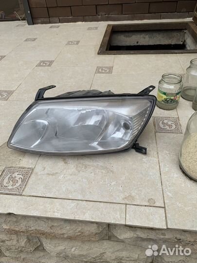 Фара на гранту передняя правая