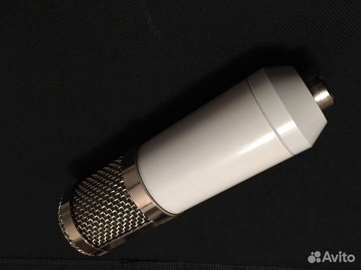 Конденсаторный микрофон