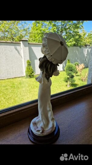 Статуэтка фарфор Италия