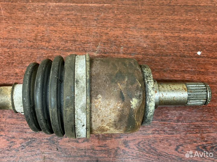 Левый привод лада приора