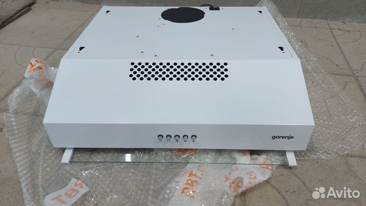 Вытяжка для кухни 50 см новая