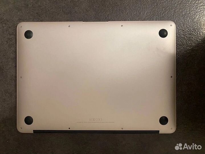 MacBook Air 13 (2015), RAM 8 гб, Core i5, 1.6 ггц