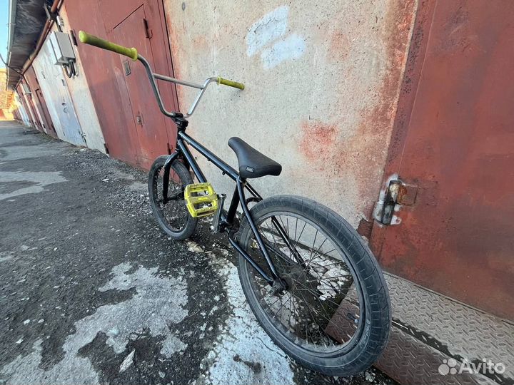 Трюковой велосипед Radio Evol BMX