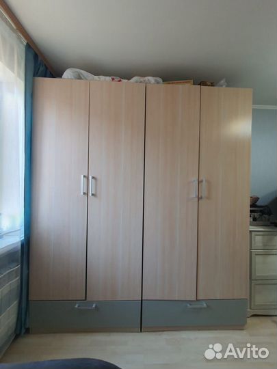 Шкаф платяной для одежды