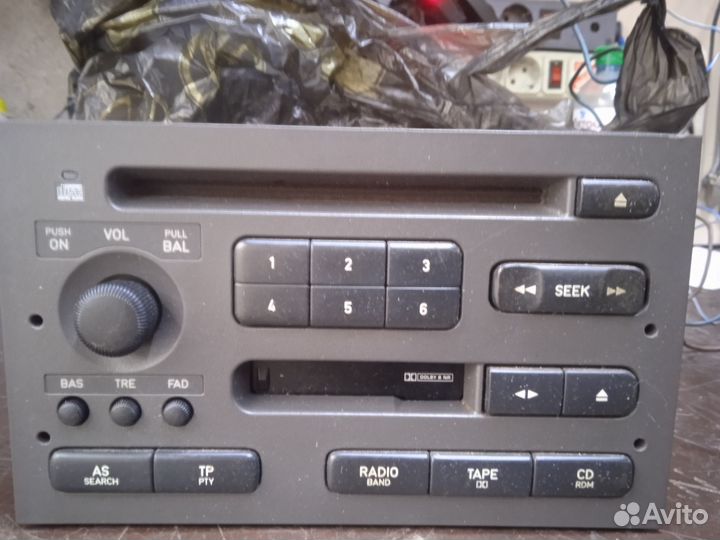 Штатная магнитола c AUX saab 9-5