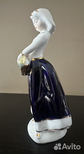 Фарфоровые статуэтки