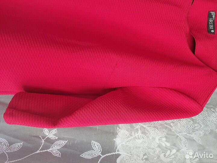 Платье для девочки новое