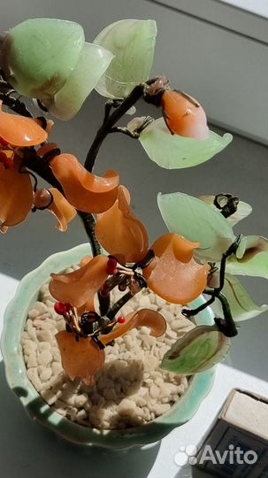 Интерьерные фигурки и бюст Пушкина и цветок из кам