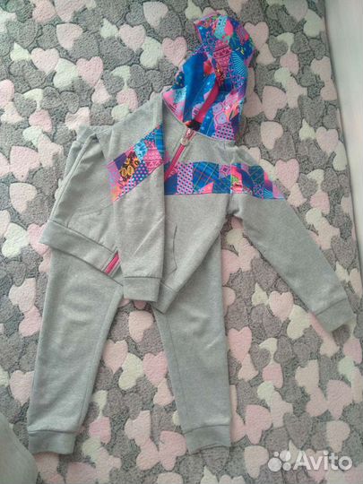 Костюм спортивный
