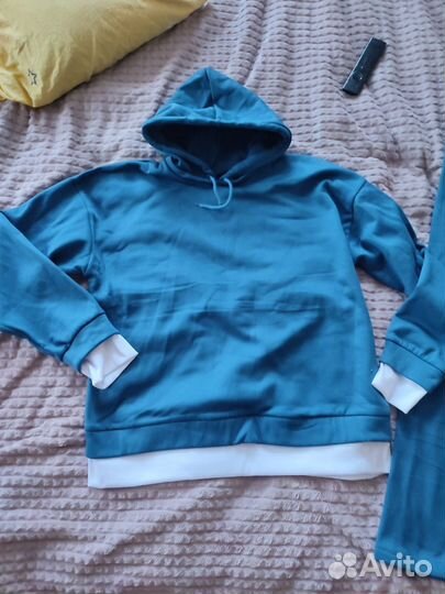 Костюм женский новый 50 52 размер