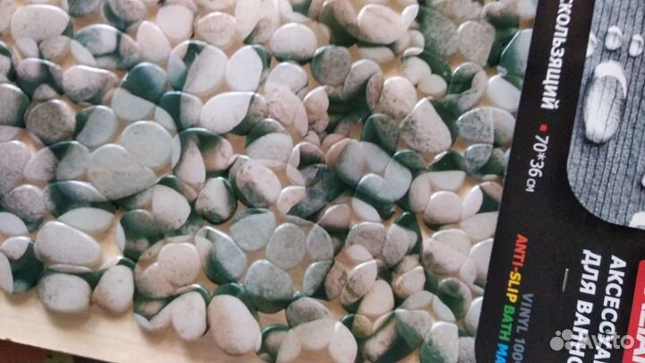 Коврик противоскользящий в ванну Галька новый