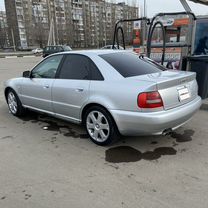 Audi A4 1.8 MT, 2000, 335 000 км, с пробегом, цена 560 000 руб.