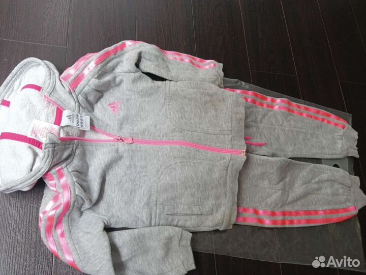 Спортивный костюм adidas для девочек