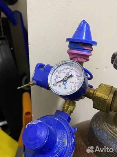 Баллон для гелия и насадка для надува шаров