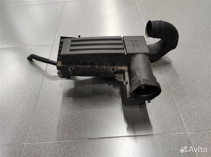 Корпус воздушного фильтра Vw Golf 6 Gti