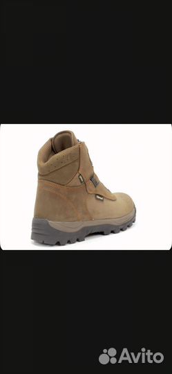 Ботирки трекинговые новые Chiruca