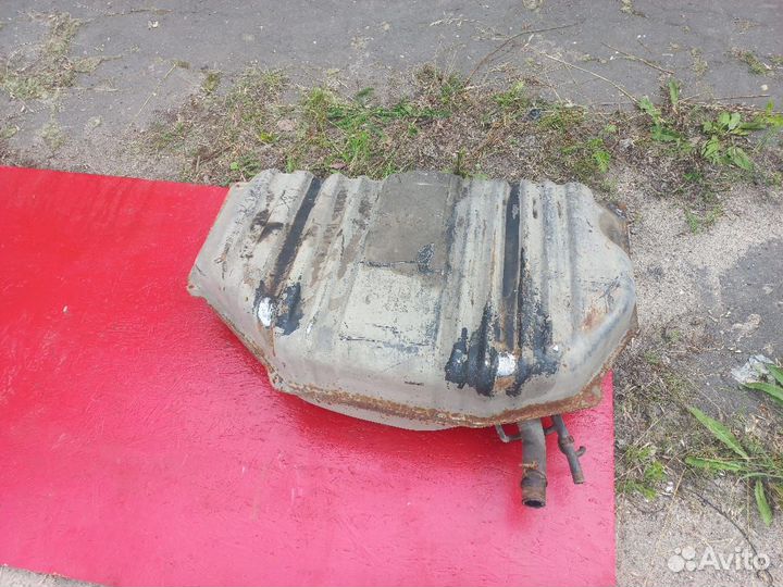 Бензобак Nissan Maxima A33