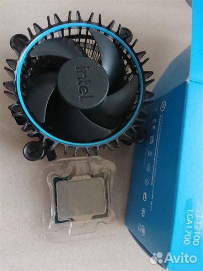 Процессор intel i3 12100f