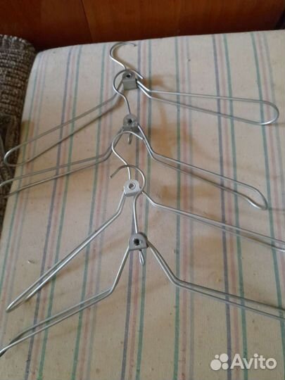 Вешалки плечики