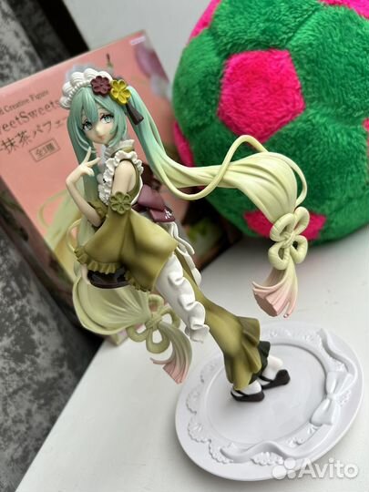 Аниме фигурка Хатсуне Мику парфе оригинал
